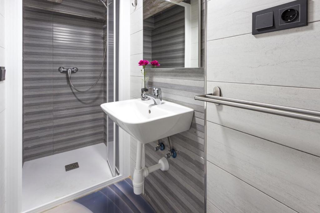 Acogedor Apartamento Centro Málaga Extérieur photo